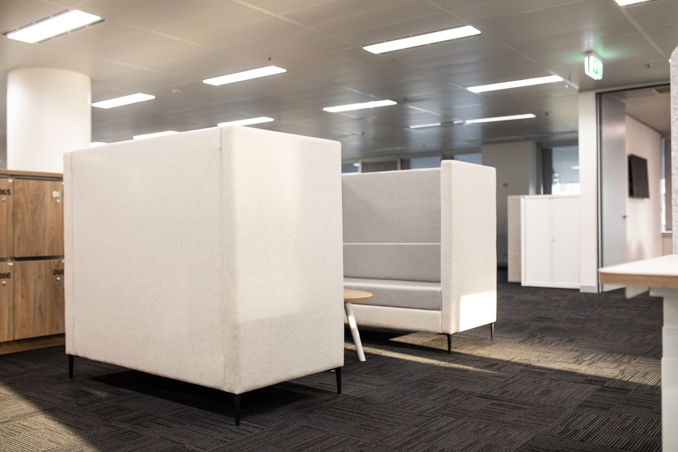 Quiet 75 High back booth 2 x 2 seater